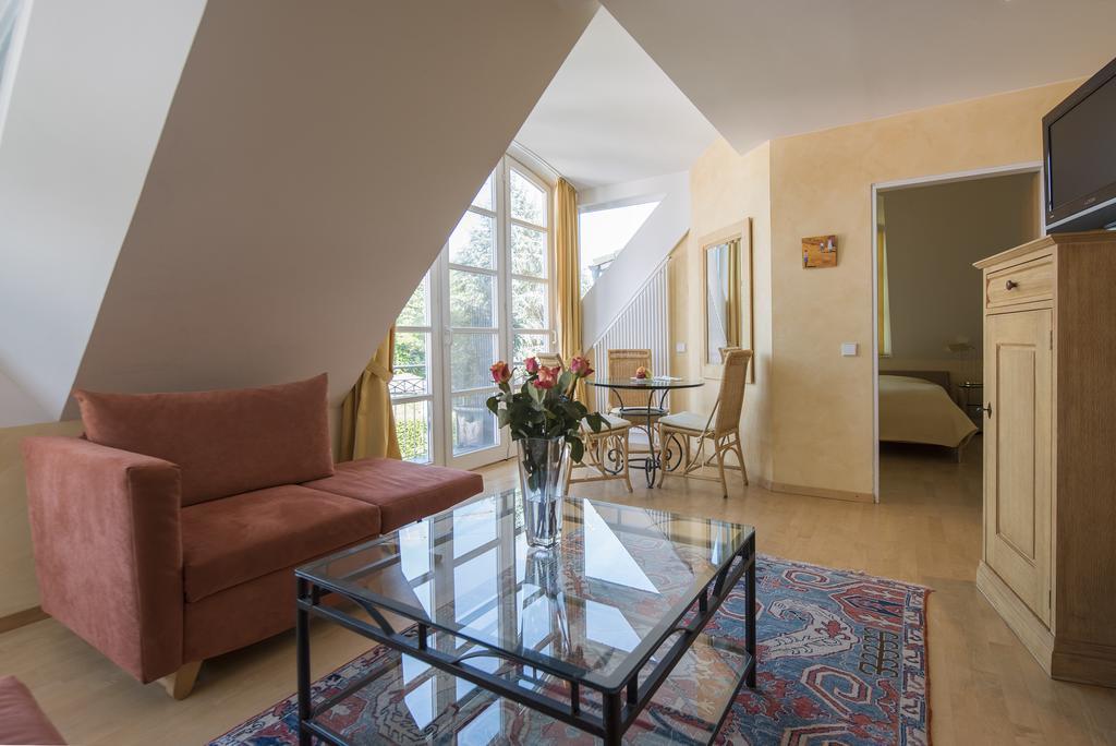 Artvilla Am See - Offen April Bis 18 Oktober 2025 Radolfzell am Bodensee Room photo
